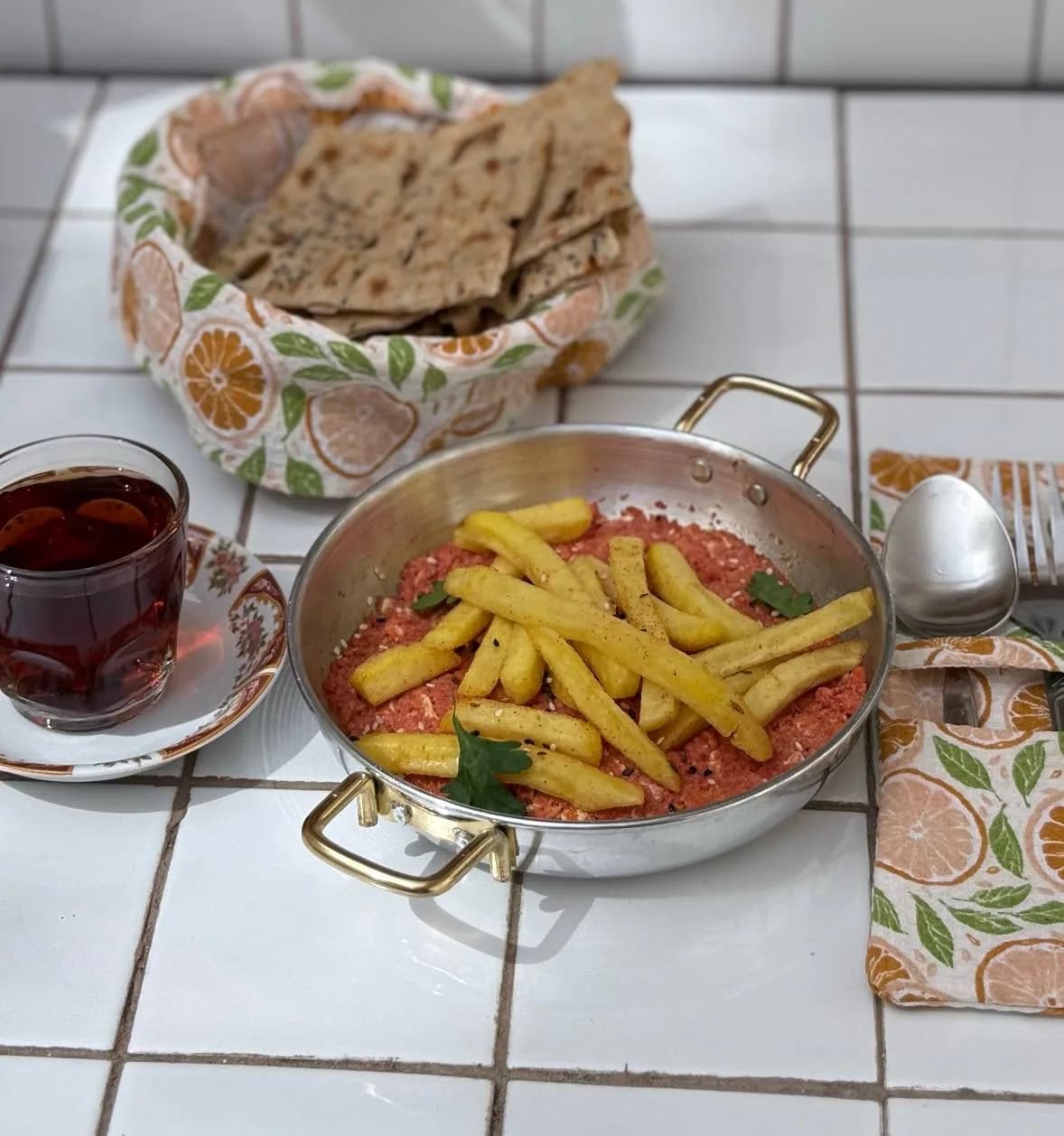 سیب زمینی املت+چای